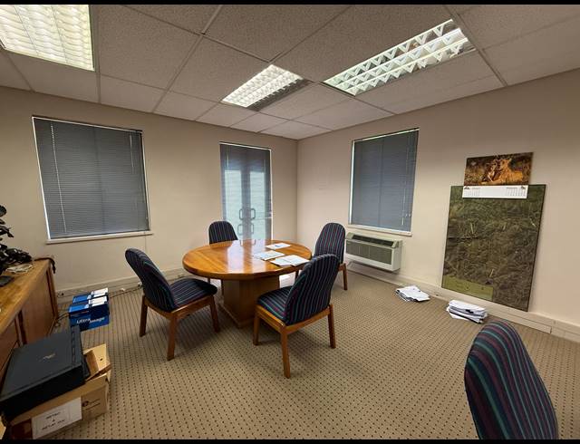 381M² OFFICE TO LET IN KILLARNEY
